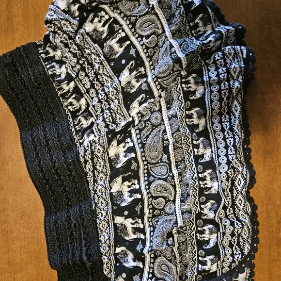 No Boundries Elephant shorts size medium 7-9 - Picture 8 of 16